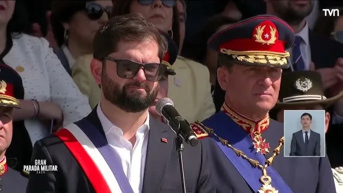 Boric respalda al Ejército y califica como hechos aislados los casos de narcotráfico en las Fuerzas Armadas