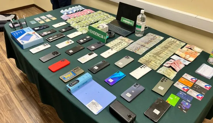 Detienen a banda internacional que ingresó a Chile para robar en Fiestas Patrias: 85 celulares recuperados